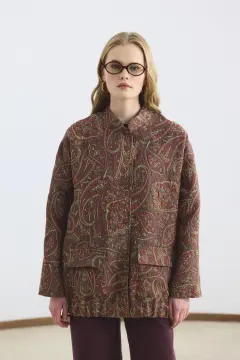 KADRİYE BAŞTÜRK DESENLİ JAKAR BOMBER CEKET KAHVERENGİ