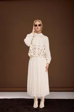 YEŞİM ÖZCAN NAKIŞLI BOMBER EKRU