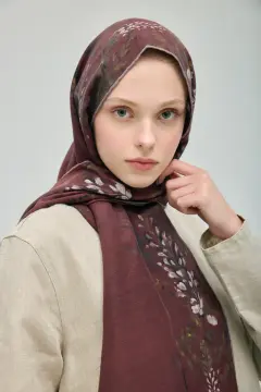 MARA CONCEPT BEYAZ SALKIM KIZIL BORDO İPEK JAKAR ŞAL
