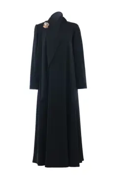 ZEMS BROŞLU YAKA DETAYLI UZUN ELBİSE