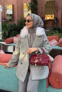 LİSA KÜRK YAKA KAŞE