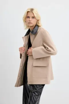 FERMUARLI CEPLİ DERİ YAKALI SÜET CEKET