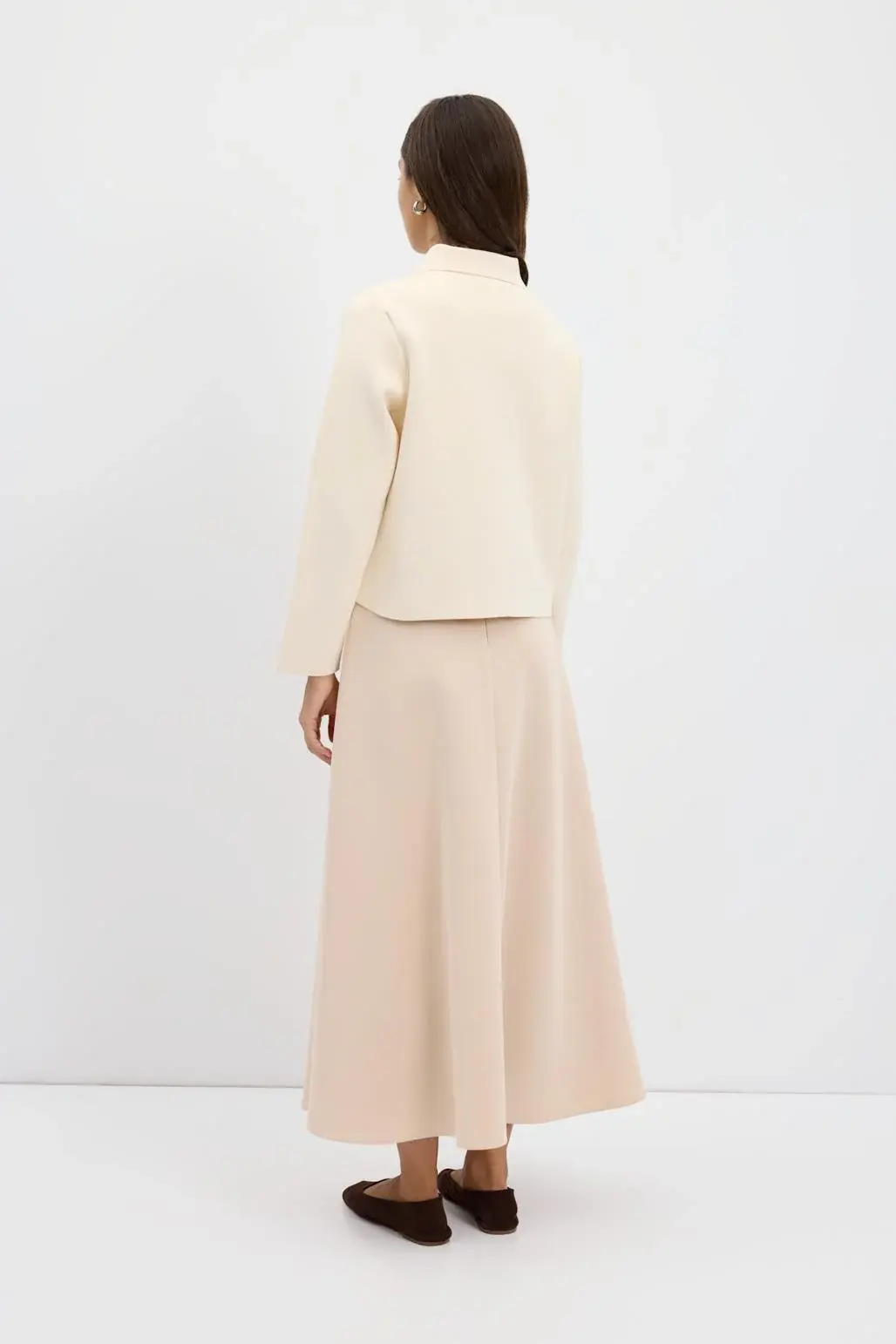 DÜZ RENK MİDİ TRİKO HIRKA EKRU